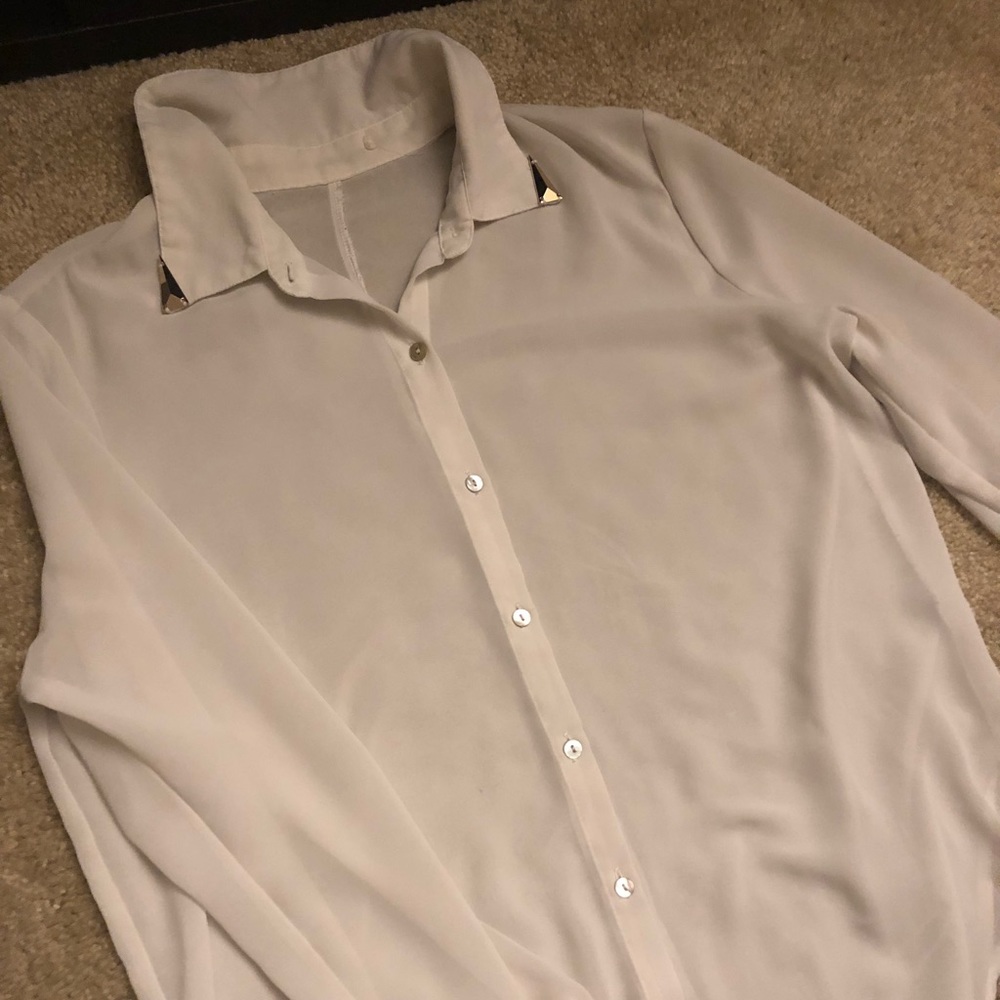 Forever 21 Long Sleeve White Button Blouse